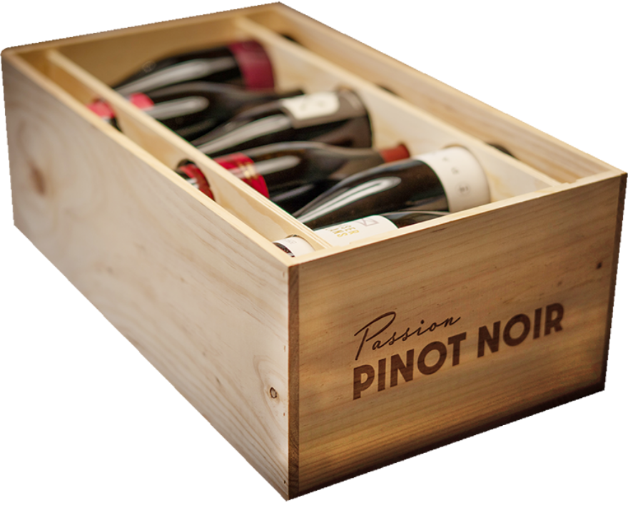 Passion Pinot Noir Vintage 2018, Die ganze Vielfalt der Bündner Weinwelt, 12er-Holzkiste
